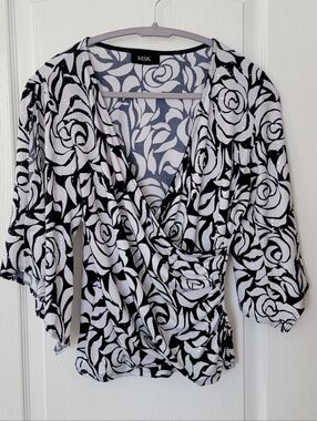 MSK 3/4 Sleeves,  Black & White Floral Wrap Blouse w/clear sequins. Size Med.
